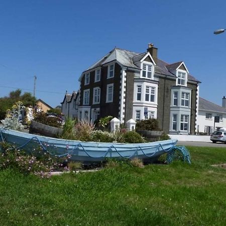 Craig-Y-Mor Hotell Criccieth Eksteriør bilde